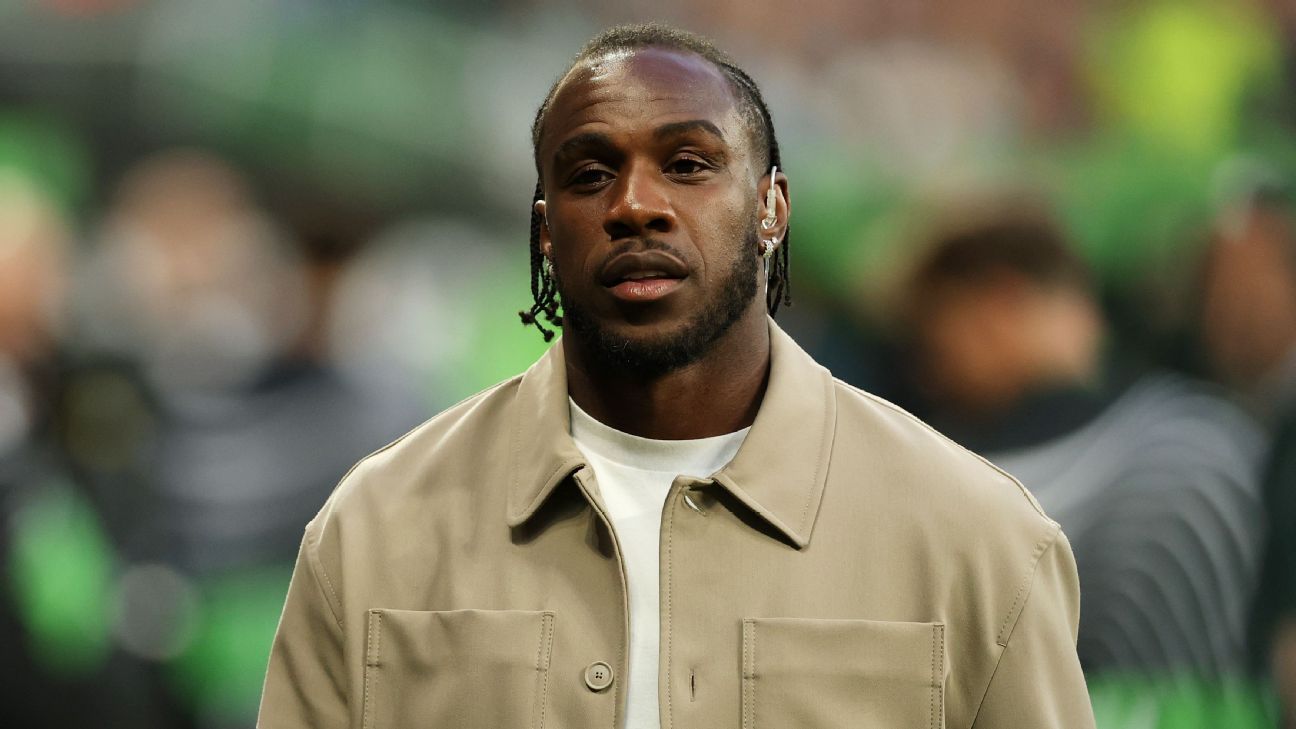 Michail Antonio 'praying' for peace after signing for Qatar's Al Sailiya