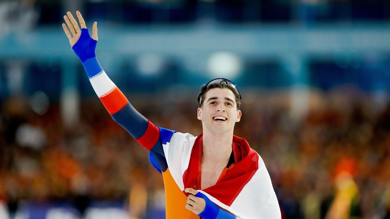 Wereldkampioen en olympische medaillewinnaar Jenning de Boo gehuldigd bij FC Groningen - Ajax