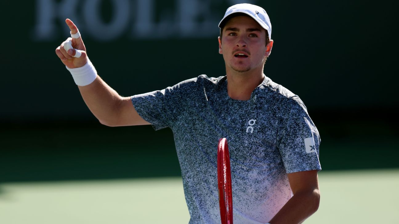 Sinner se derrete por João Fonseca após duelo em Indian Wells: 'Jogador incrível, tem muito talento'