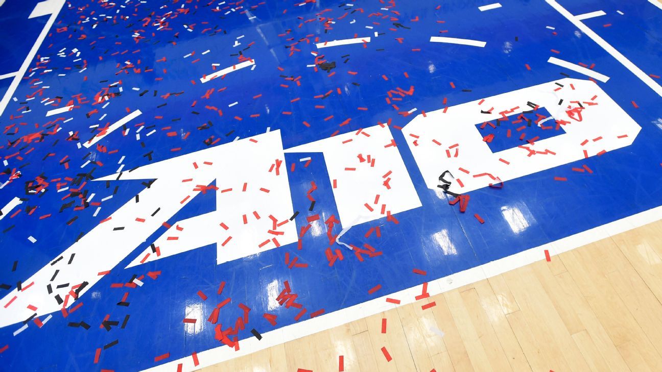 Rhode Island wins A-10, to make 2nd NCAA trip