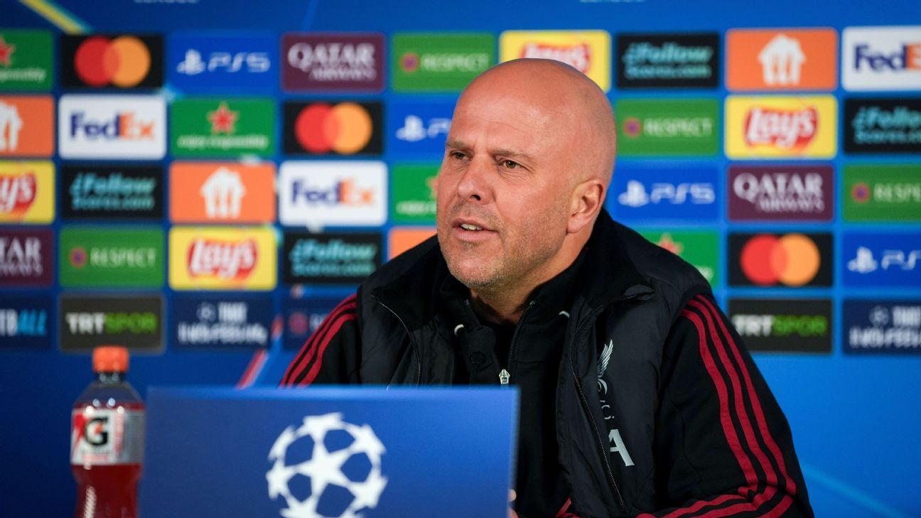 Arne Slott: Liverpool se prepara para atmosfera hostil no Galatasaray