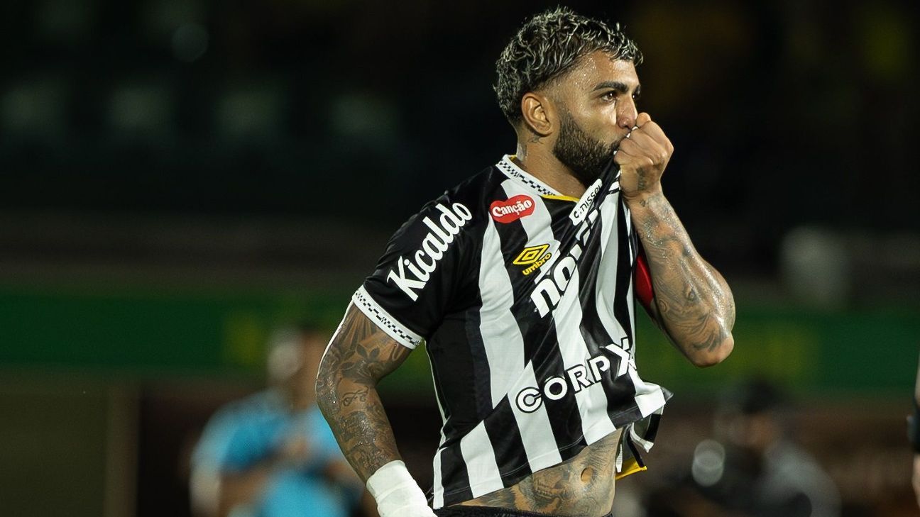 Sem Neymar, Ancelotti vê Gabigol brilhar com dois gols e salvar Santos de derrota