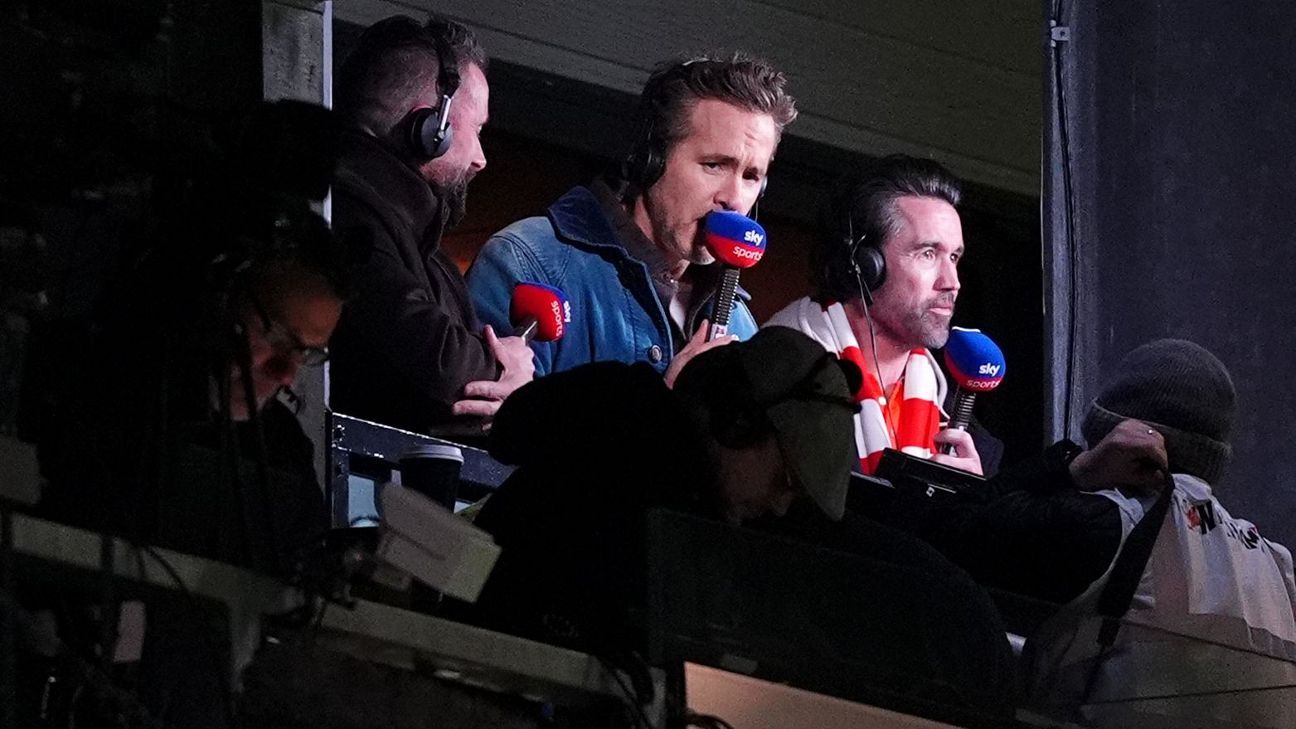 Live from Wrexham: It's Ryan Reynolds and Rob Mac on commentary
