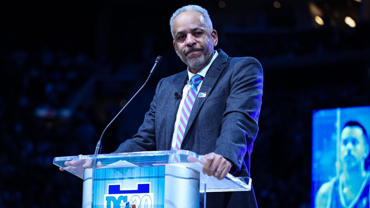 Charlotte Hornets retire Dell Curry’s No. 30 jersey Charlotte Hornets retire Dell Curry’s No. 30 jersey