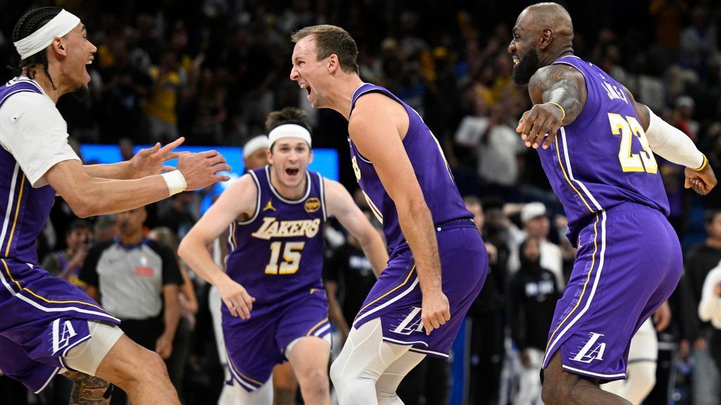 Kennard acertou 3 no último segundo com a vitória do Lakers no dia recorde de LeBron