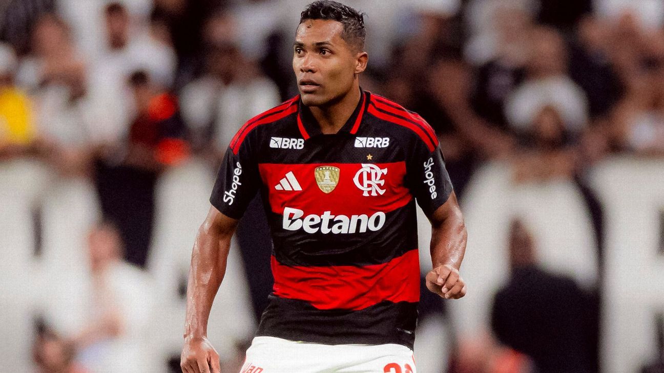 DE SAÍDA? Flamengo teme possível transferência de Alex Sandro após a Copa do Mundo