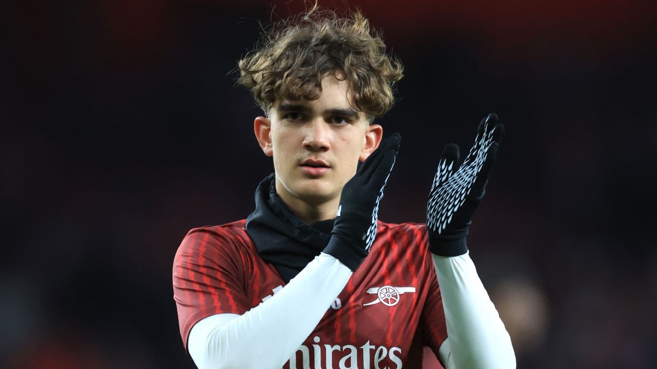 Carsley: Don't rush Dowman's England progress