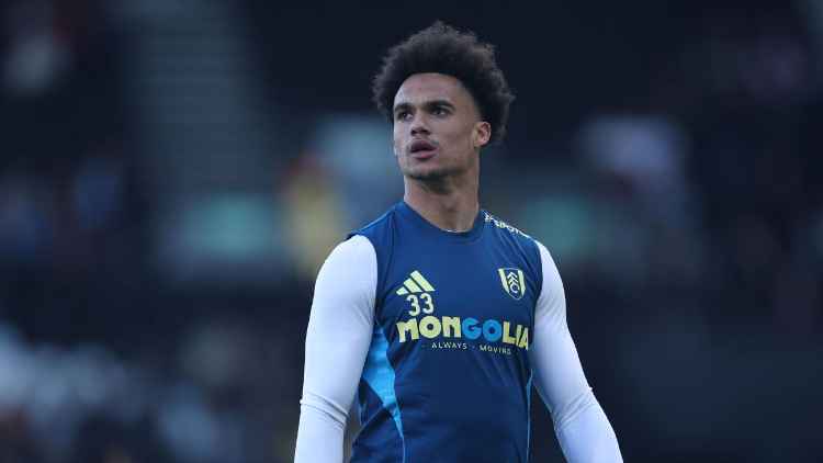 Transfer rumors, news: Man United eye USMNT’s Robinson, England’s Hall