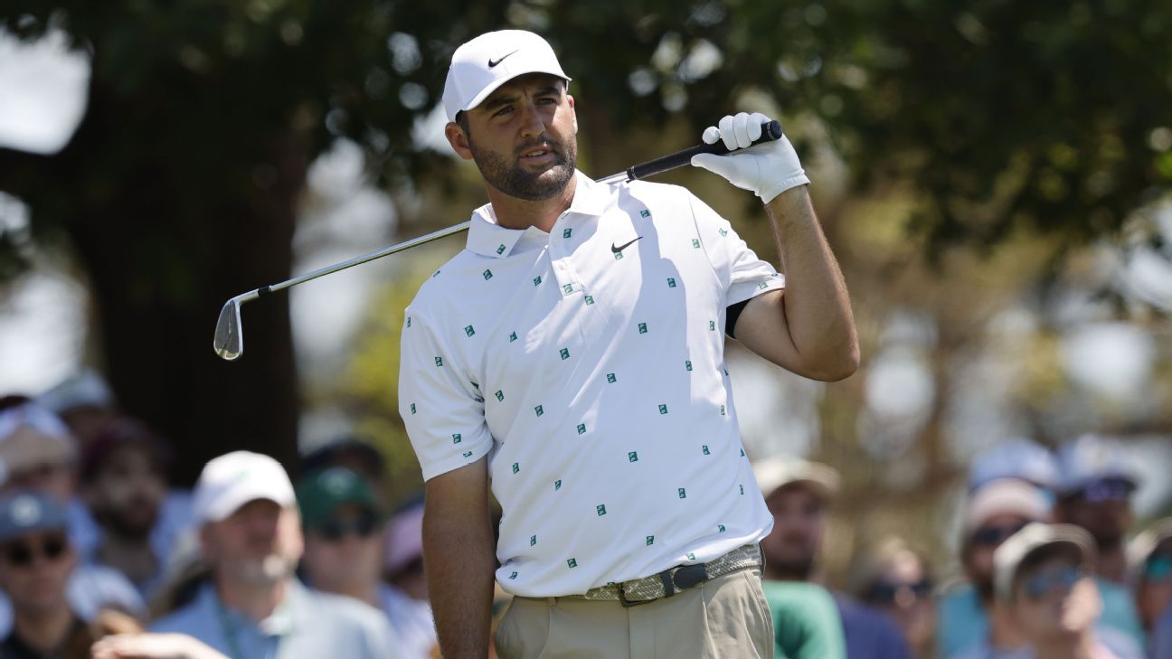 Rory looks to maintain lead and more from the third round