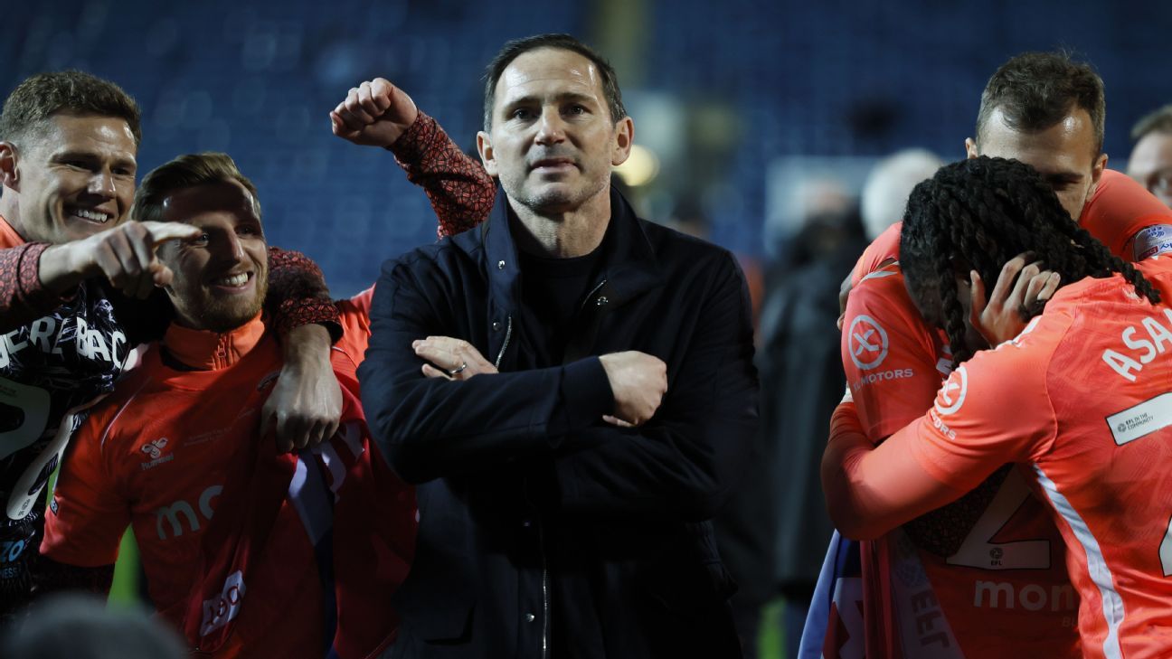 'Noite especial': Lampard se emociona em acesso do Coventry City à Premier League após 25 anos