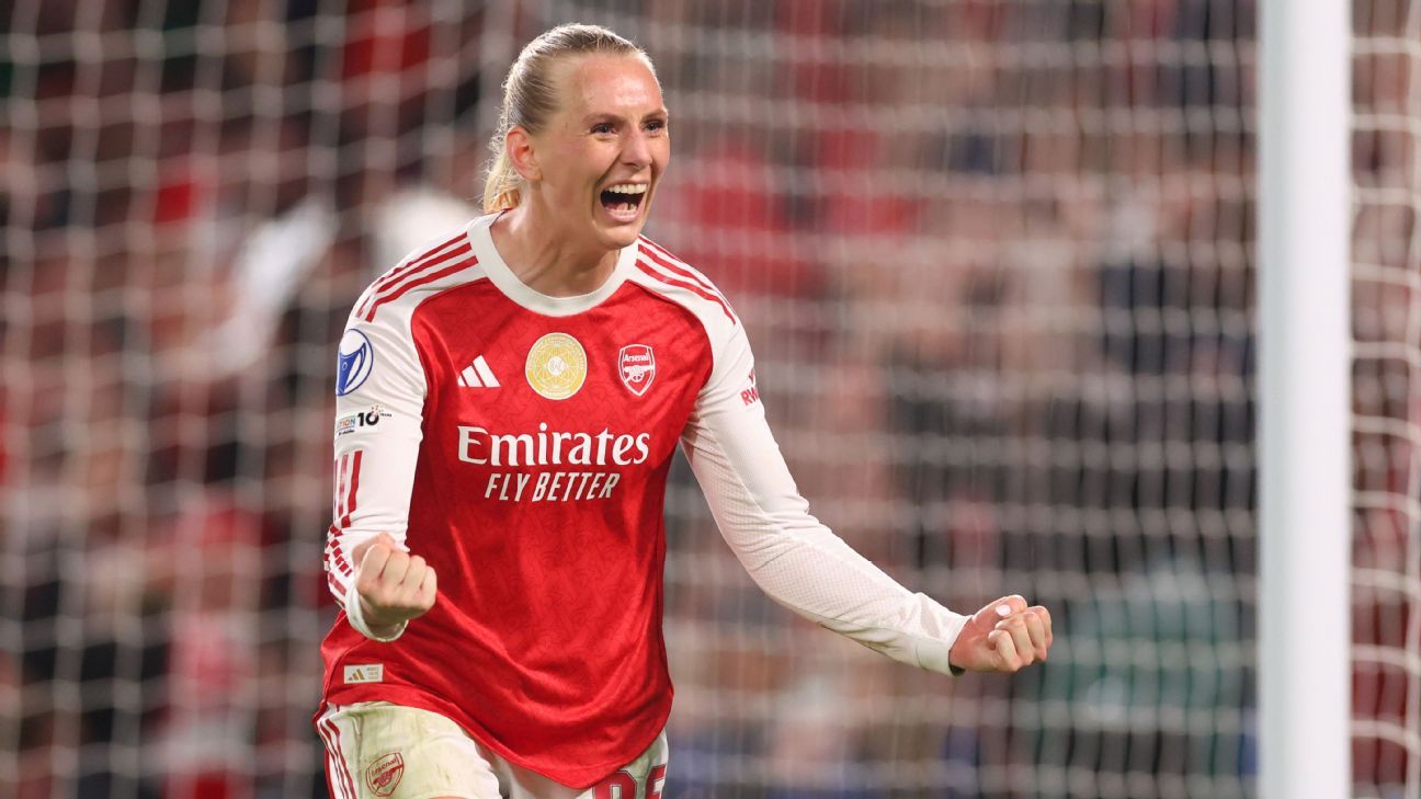 Arsenal's Stina Blackstenius signs new contract at club