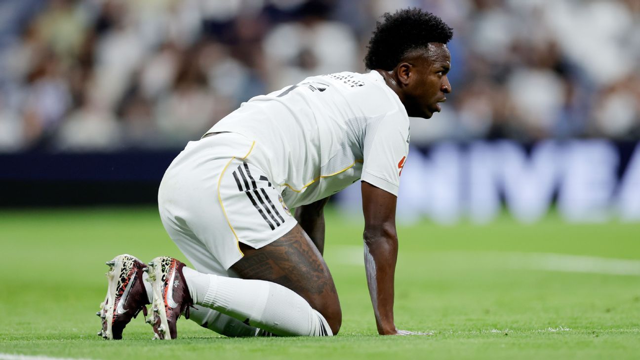 Torcida do Real Madrid não perdoa Vinicius Jr., Mbappé e companhia e vaia jogadores ainda no 1º tempo