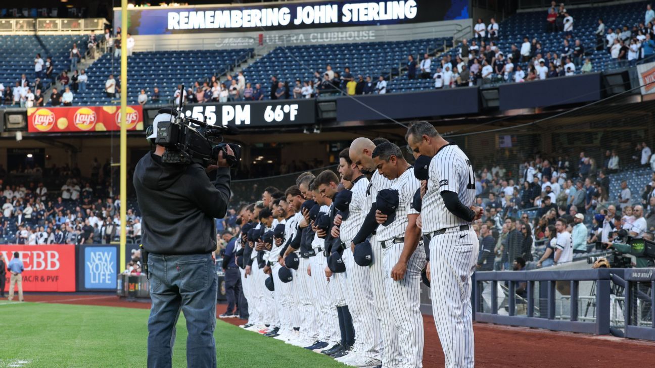 Yankees Manager Aaron Boone Pays Tribute to Broadcasting Icon John Sterling
