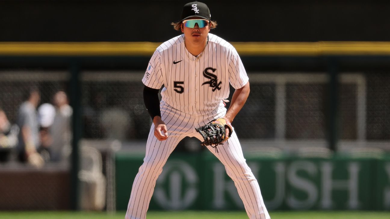 White Sox star Murakami (hamstring) exits early