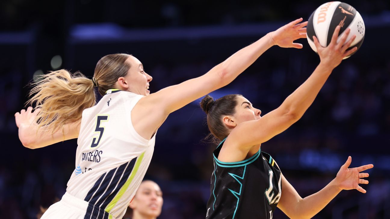 Kelsey Plum retorna com 27 pontos, mas Wings vencem Sparks e alcançam 7-3