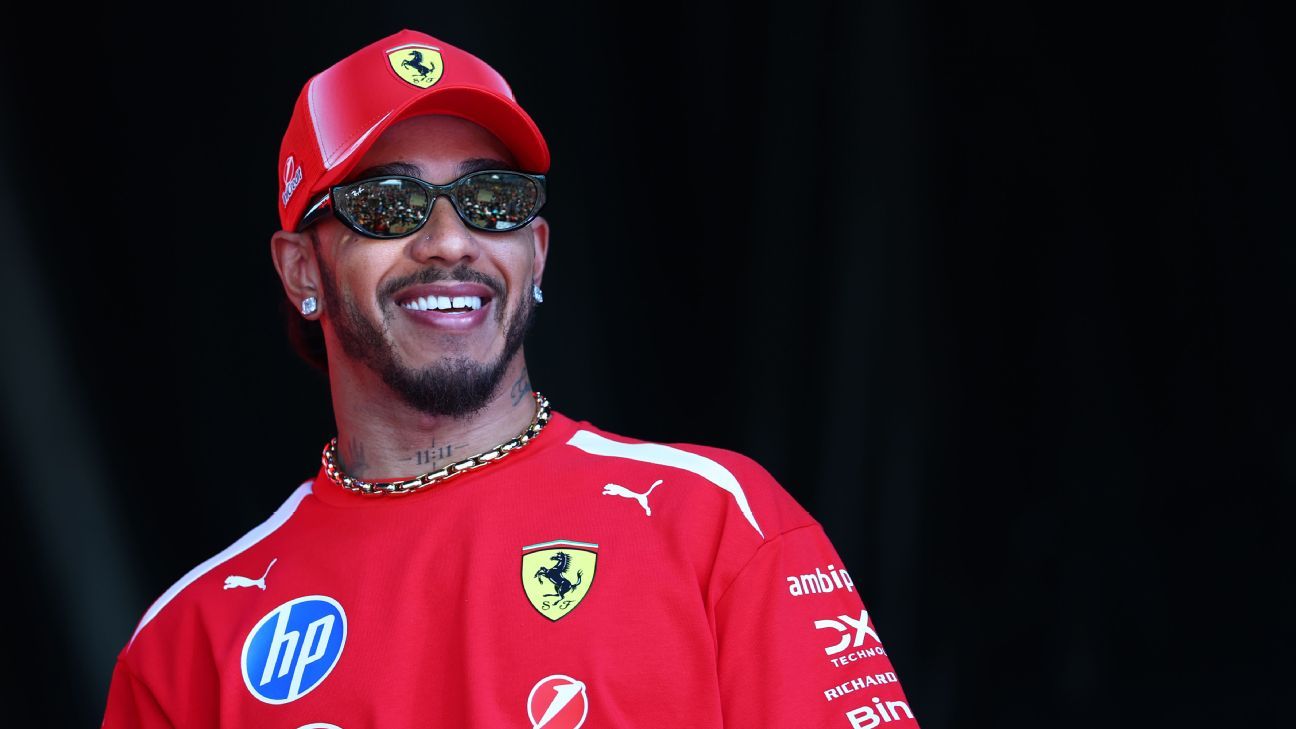 Hamilton jokes on premature England fans singing