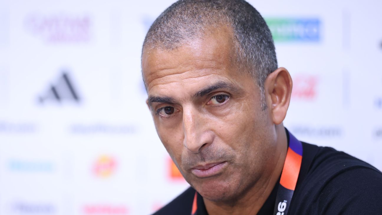 Sources: Lamouchi expecting sack by Tunisia