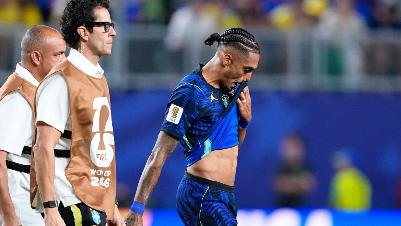 Brazil confirms Raphinha's muscle injury and keeps him in team