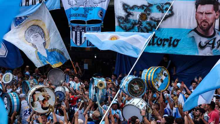Vicepresidente argentino antes de la semifinal del Mundial: Inglaterra es ‘invasora’