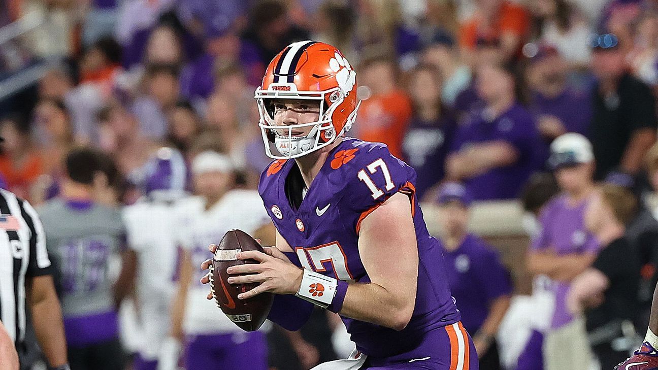 Vizzina early Clemson QB1, but Dabo eyes frosh