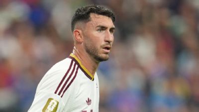 Spain's Aymeric Laporte suggests Argentina often 'leave one in' on opponents