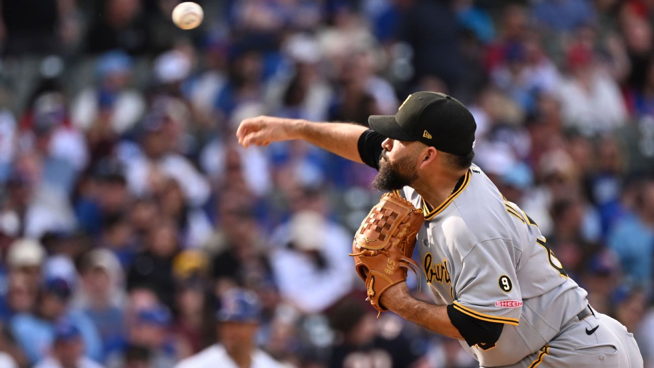 White Sox acquire RHP José Urquidy in trade with Pirates 