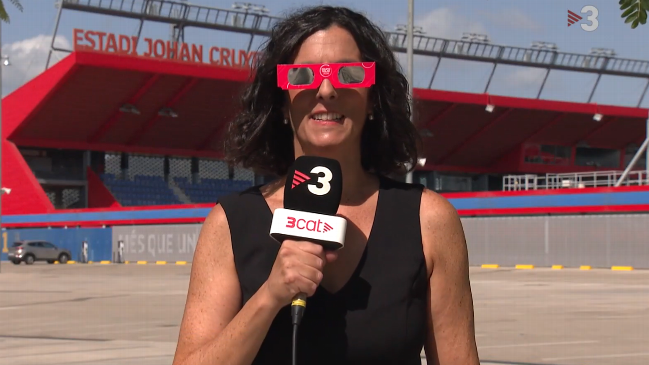 😎 Don't look up! Barça game in a solar eclipse