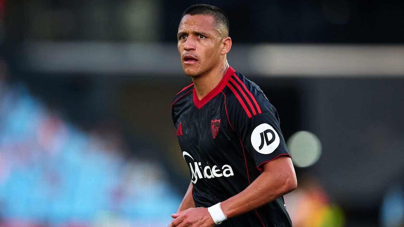 Montréal signs ex-Arsenal, United star Sánchez