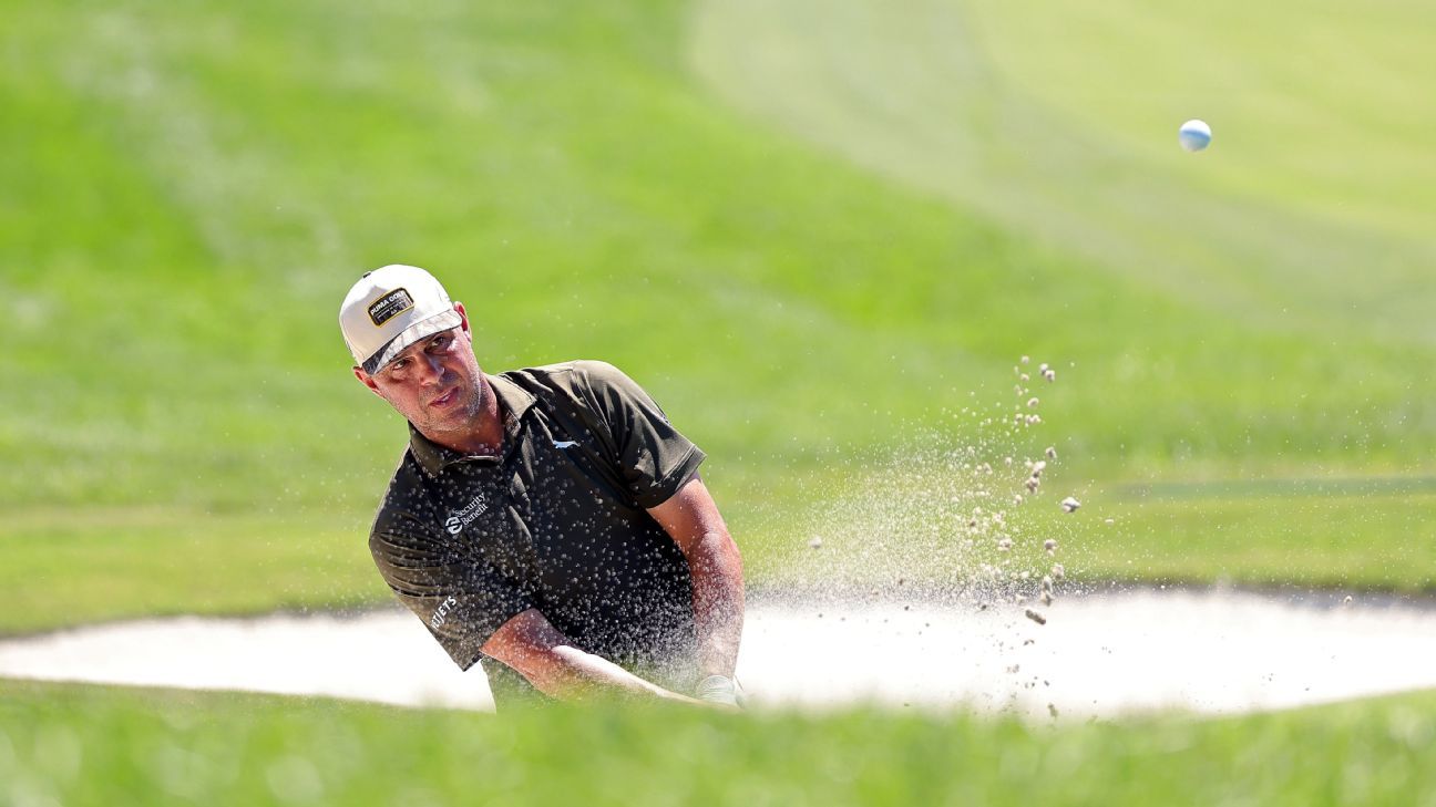 Gary Woodland Grabs Share of BMW Lead with 6-under 64 at Bellerive
