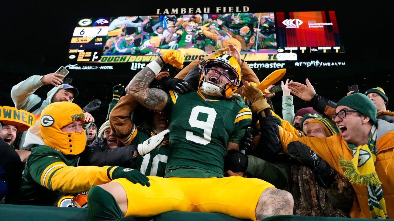 Fantasy football flex and superflex rankings for Week 1
