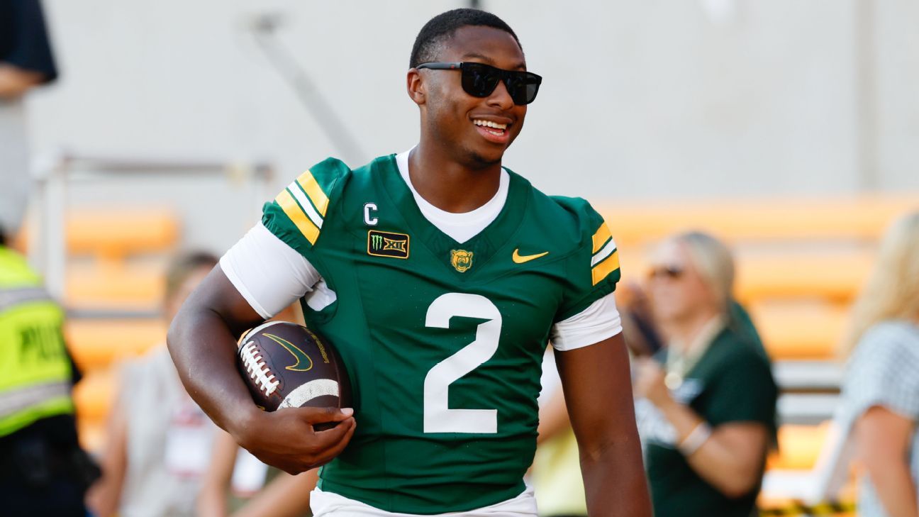 Quarterback DJ Lagway do Baylor é dúvida para jogo contra Louisiana Tech devido a lesão no tornozelo