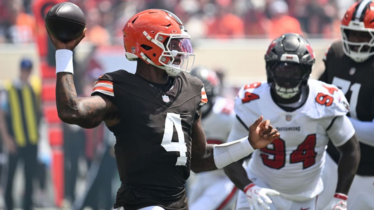 Browns QB Watson 'ready for support' in first home game since boos