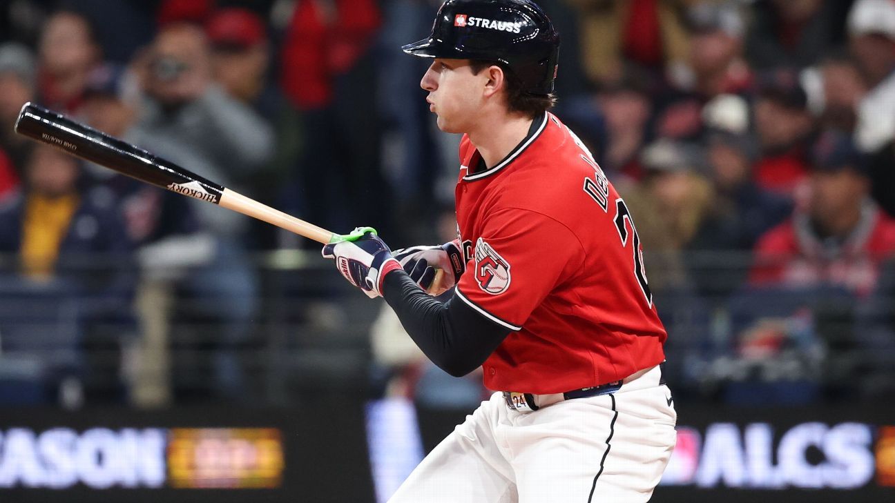 Aranda RBI Single Levels Score for Rays in ALCS Game 4