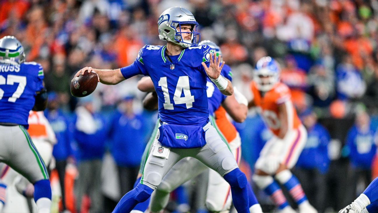 NFL Week 7 buzz: What we're hearing on QB situations, trade candidates and the wild NFC East