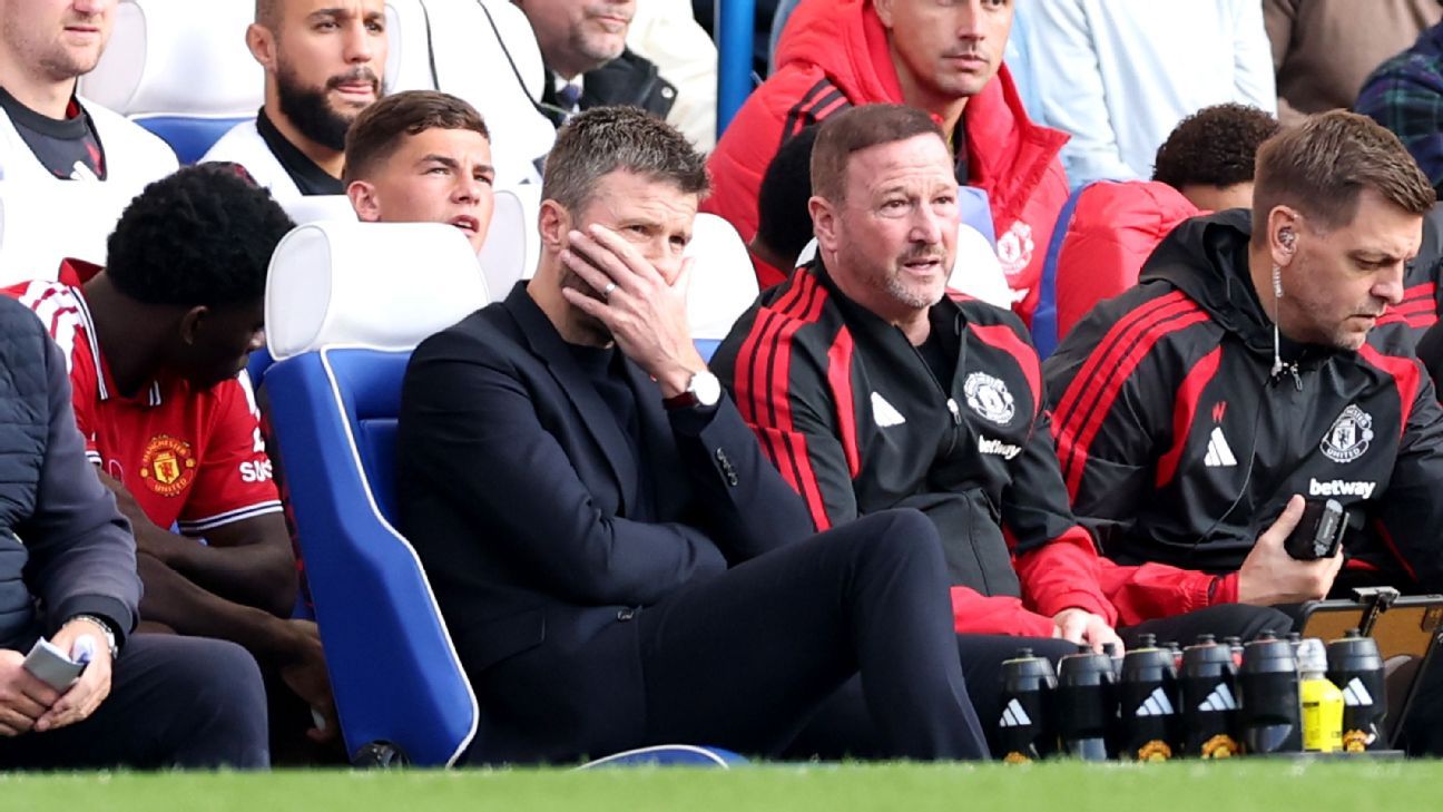 Carrick brushes off talk of Man Utd in relegation battle