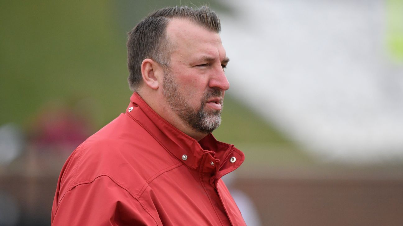 Bret Bielema has been named head coach of the Illinois Fighting Illini