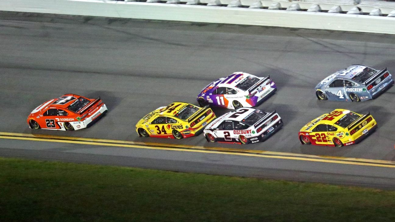 Bubba Wallace becomes the first black driver to lead the lap in Daytona 500
