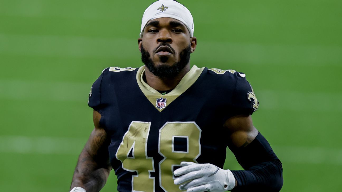 New Orleans Saints re-sign special teams, as JT Gray, on a two-year contract, says source