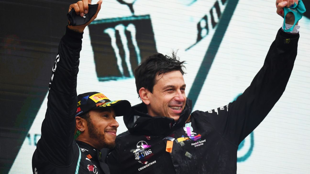 Lewis Hamilton, Toto Wolff tidak akan menghadiri gala pemberian hadiah FIA