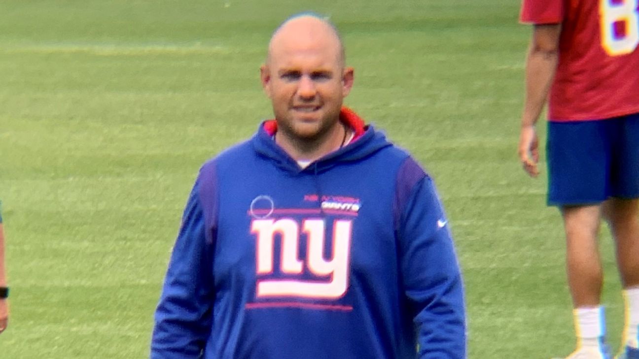 Sources: Sale leaving Giants to be OC for Gators