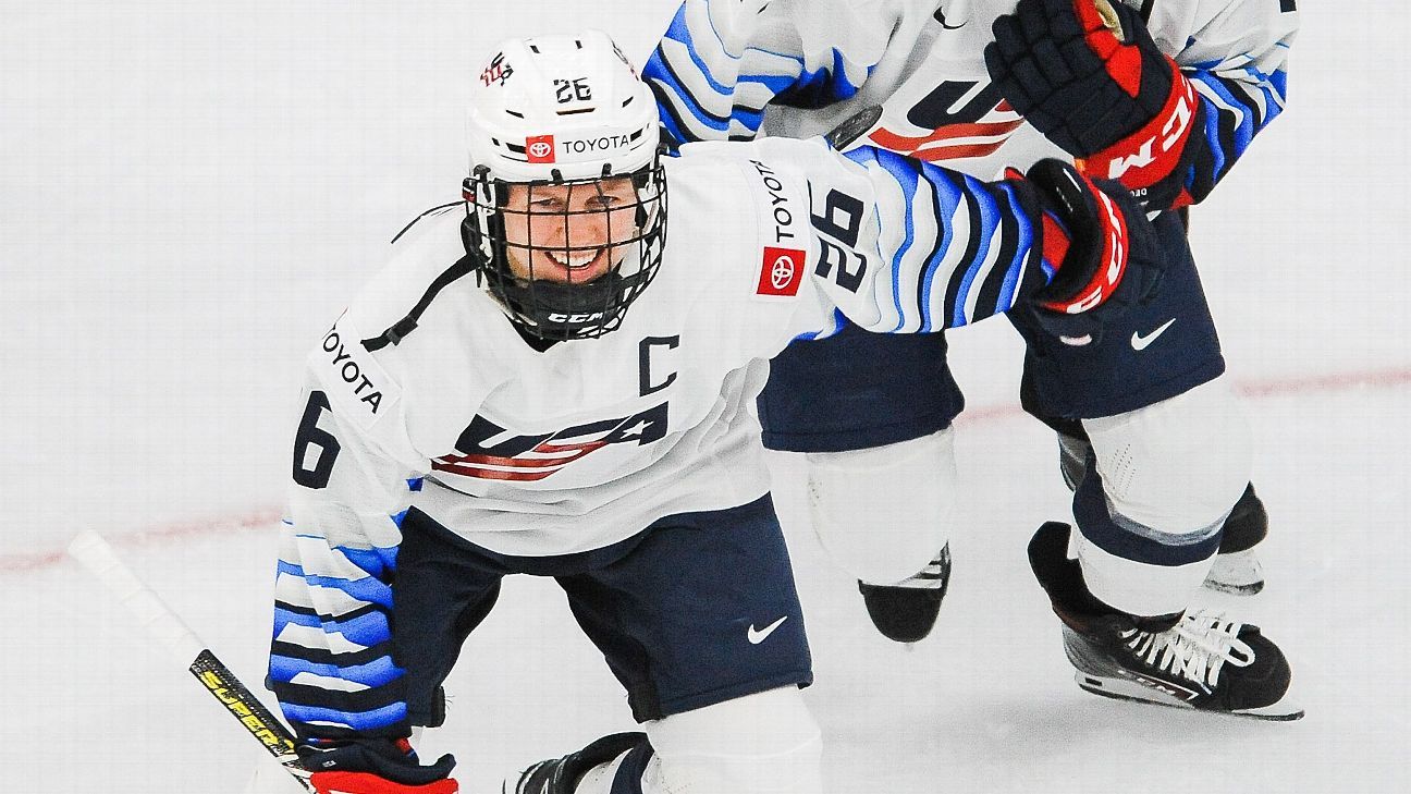 <div>With NHL 22, women hockey players are 'in the game' for the first time</div>