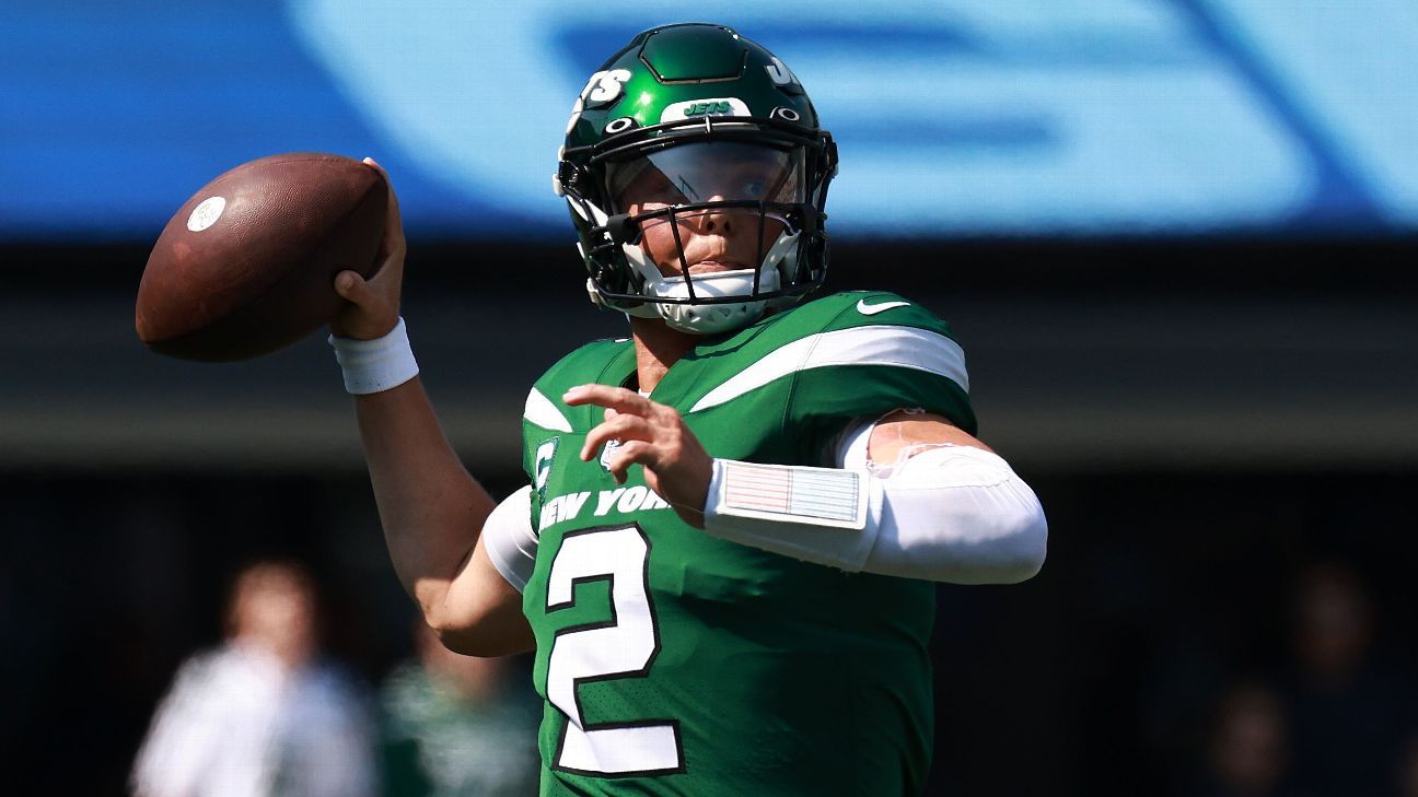 New York Jets rookie QB Zach Wilson sacked 6 times but rallies in NFL debut defeat to Carolina Panthers