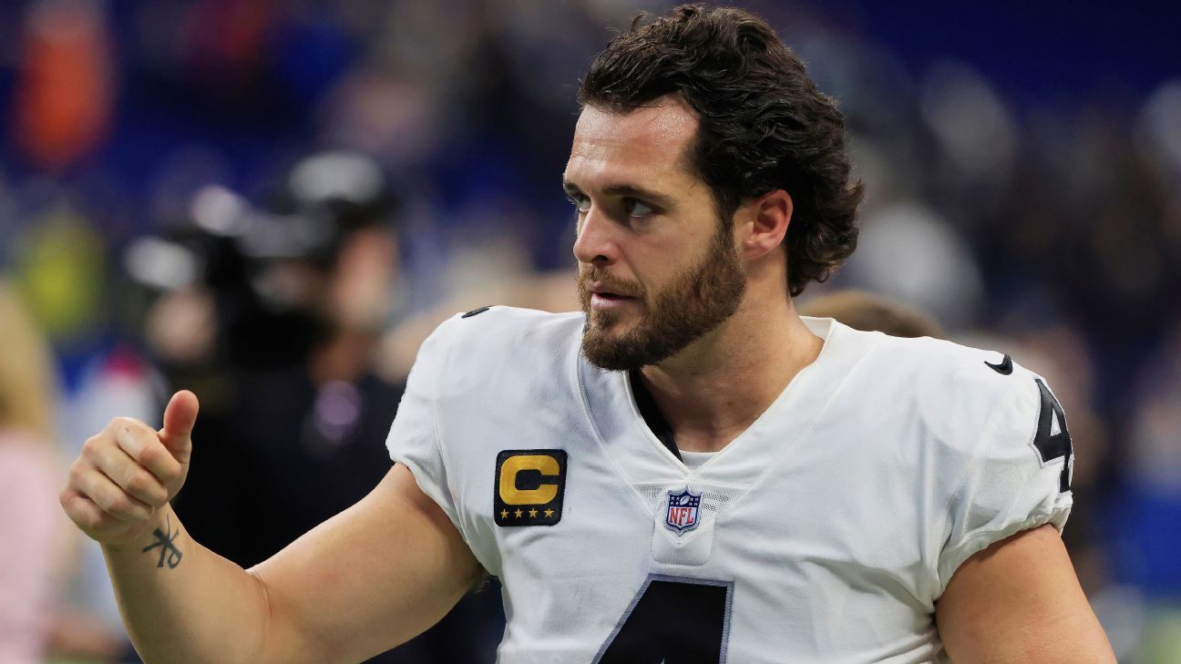 <div>Carr says Kap would fit in 'great' with Raiders</div>