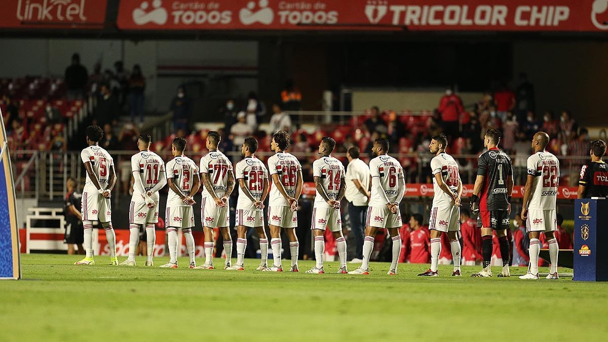 Der Direktor von São Paulo eröffnet das Spiel über „Reibungen“ und eine mögliche Vertragsauflösung mit Adidas