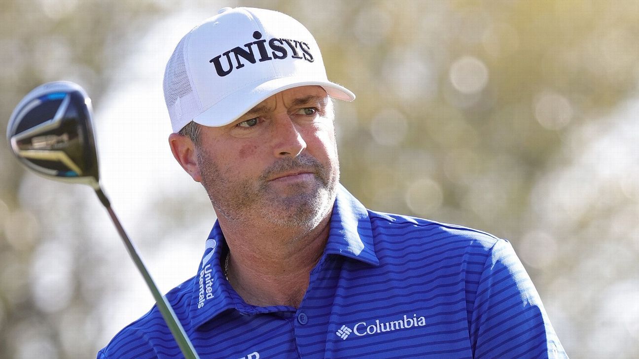 Ryan Palmer takes 2-shot lead at Texas Open after bogey-free second round