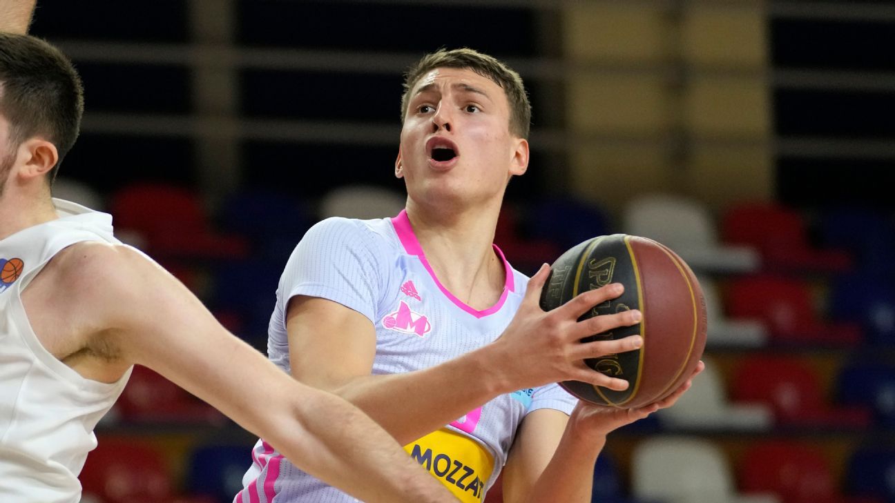 Осамнаестогодишњи Никола Јовић из Србије има највеће шансе да уђе на НБА драфт 2022.
