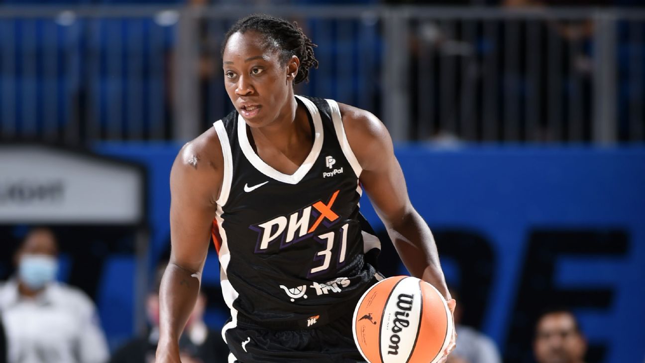 Arti kepergian Tina Charles bagi bintang WNBA, Phoenix Mercury