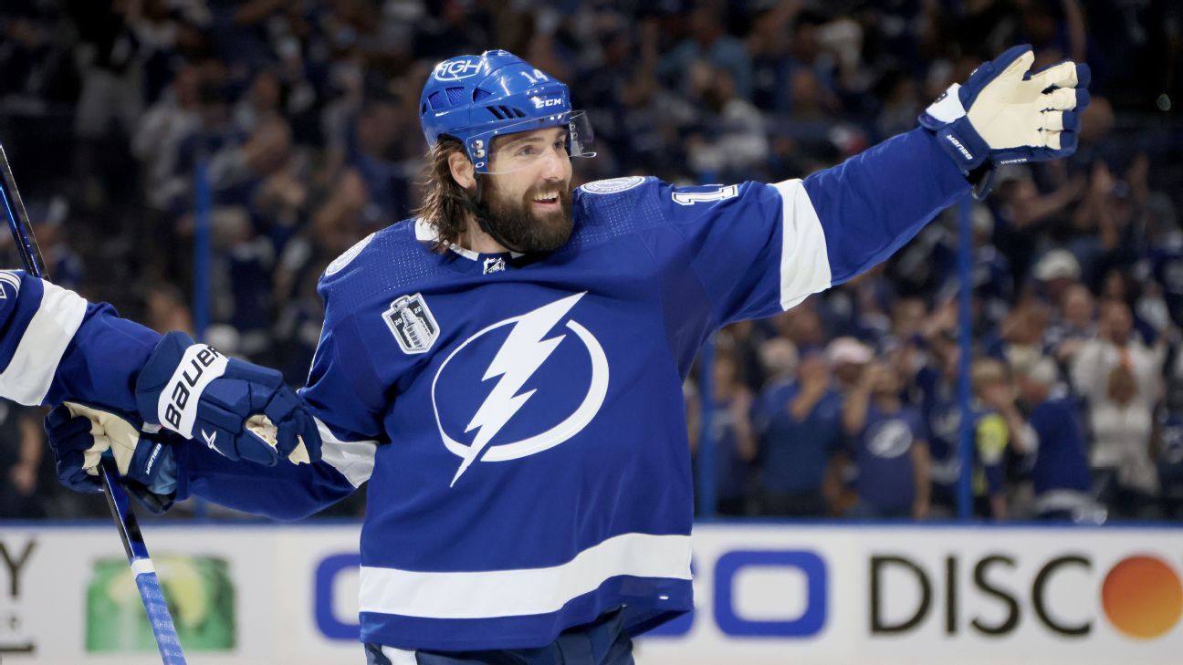 2022 Stanley Cup Final – Pat Maroon is the Lightning’s class clown, motivational speaker and family guy