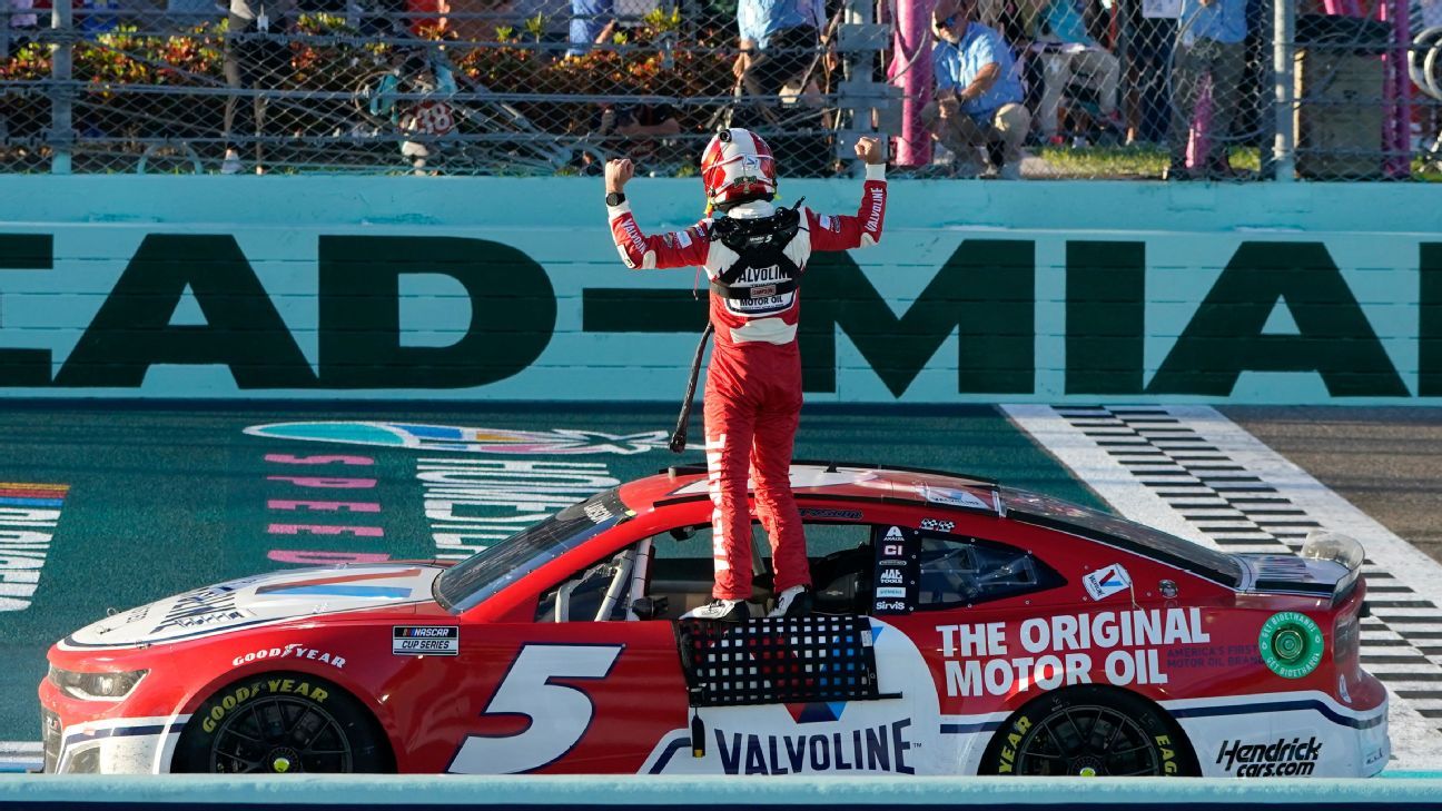 Spin, wait, win: Larson's week capped by victory