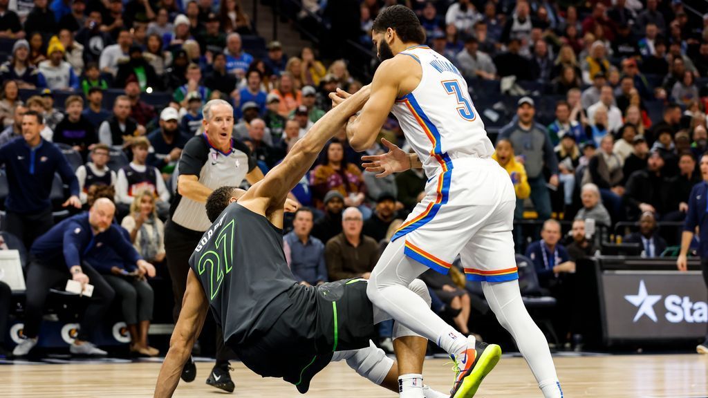 <div>Gobert tossed for tripping OKC's Williams in loss</div>